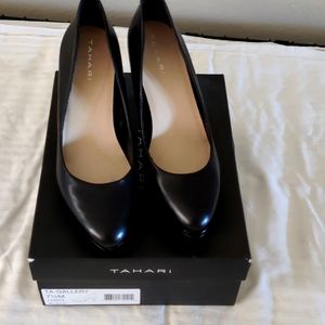 Tahari high heels shoes